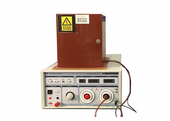 Special voltage resistance tester for thermal conductive materials